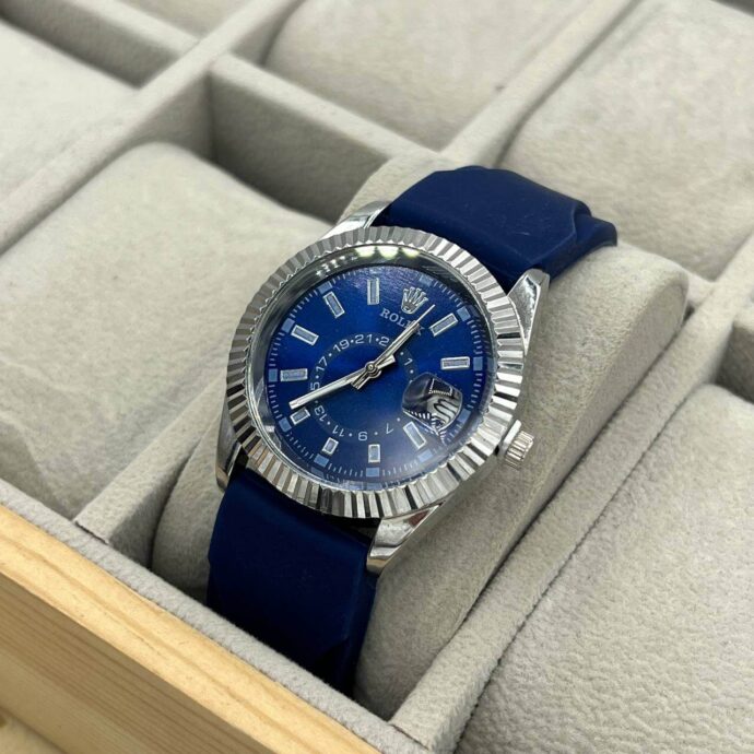 ⁦Rolex Sky Dweller⁩ - الصورة ⁦4⁩